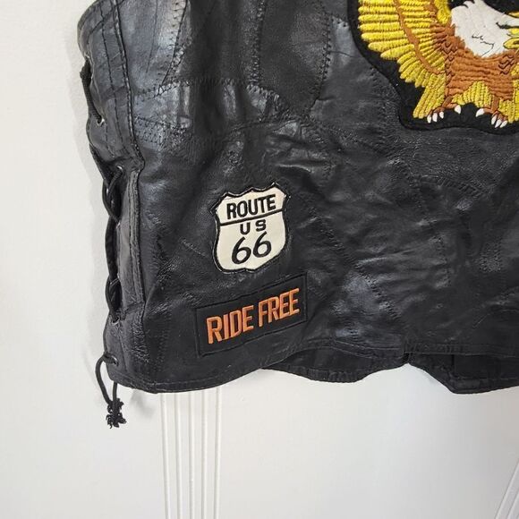 Diamond Plate Buffalo Leather Biker Vest - Picture 10 of 13